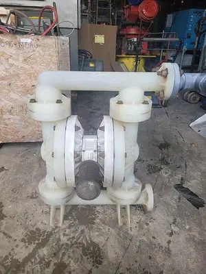USED WILDEN 2'' DOUBLE DIAPHRAGM PUMP