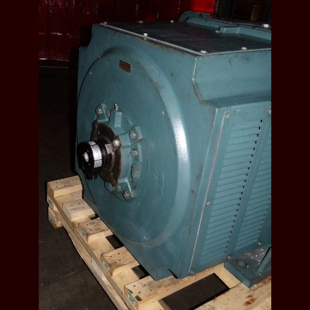 Reliance Electric 700 HP Super RPM D-C Motor with Fan