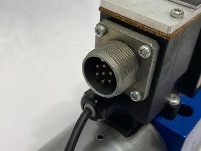 USED REXROTH PROPORTION. DIRECTIONAL VALVE 4WREE10V50-2X/G24K31/A1V