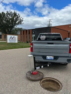 SO Safe Equipment Manhole PowerLifter Manhole Lifter | American Contractors Equipment Supply (7)
