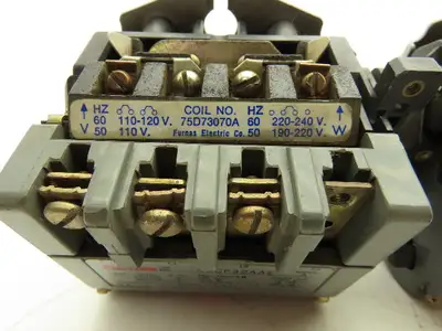 Furnas 43CP32AAE Reversing Contactor 18 Amp 600V 5Hp