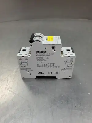USED Siemens 5SY41 MCB C2 Circuit Breaker w/5ST3010 AS Auxiliary Switch