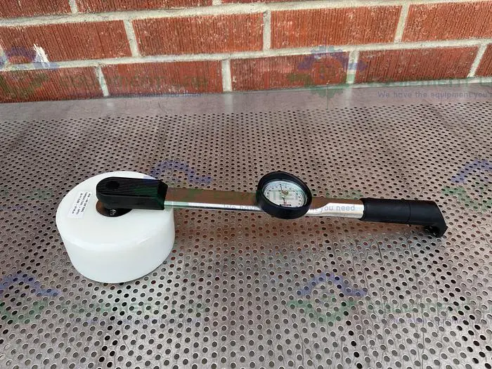 Used TOHNICHI DB100F-4A DIAL INDICATING TORQUE WRENCH W/ DA-06 CAP RING 45 FT./LBS Wrenches California US | Equipment Lab #488803