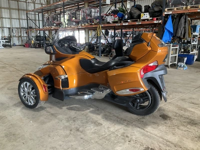 USED 2014 CAN-AM SPYDER