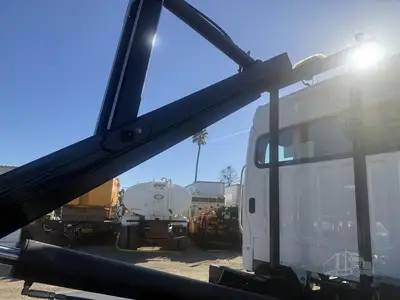 Used 2018 FREIGHTLINER BUSINESS CLASS M2 106 Hooklifts & Roll-Offs California US | Mittry Construction #1363502