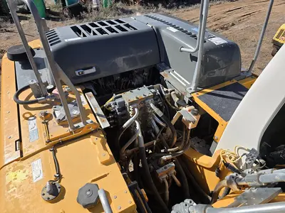 Used 2019 LIEBHERR R924 LC Crawler Excavators Utah US | Berry Machinery #910866