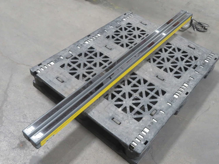 Used LEUZE _UNKNOWN_ Sensors Texas US | OCO Industrial #1704211