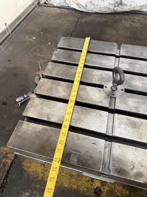 24" X 24"  DEVLIEG AIR LIFT ROTARY TABLE. STOCK # 0220926