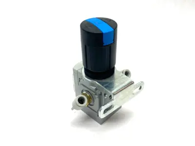 MS4-LR-1/4-D6-AS, 529417 | Festo MS4-LR-1/4-D6-AS Pressure Regulator G 1/4" 529417 w/ Bracket Mount - Used