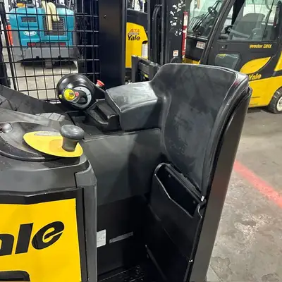 Used 2022 Yale NR045EC Reach Trucks New York US | United Lift #1518218