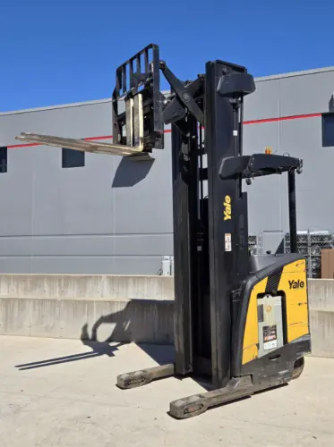 Used 2022 YALE NR045EC Reach Trucks Pennsylvania US | National Lift Equipment #1455510