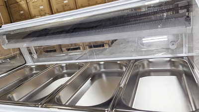 171-0308 52" Self Contained Sushi Display Cooler Case