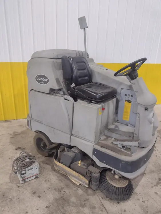 Used ADVANCE _UNKNOWN_ Sweepers Ohio US | Yoder Brothers machinery 20 #144812