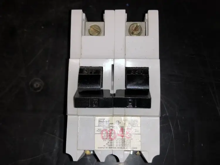 Used FEDERAL PIONEER NB215 Switchgears British Columbia CA | Lenmark #243513