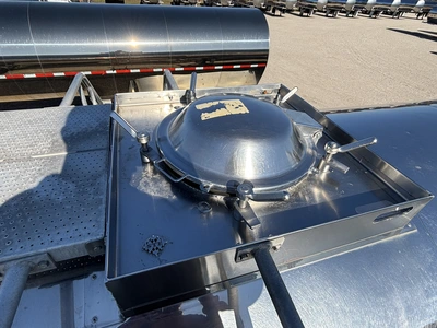 Used 2012 ST&E MILK TANKER TRAILER Liquid Supply Trailers Michigan US | Miedema Asset Management Group #1709501