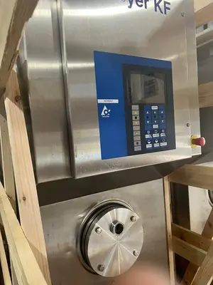 USED 2003 TETRA PAK HOYER KF 2000 XC