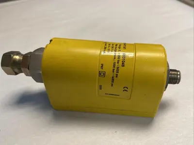 Used TURCK PC250-GI1/4A1M-LUAPN8X-H1141 Sensors | Surplus Asset Holdings #1206628