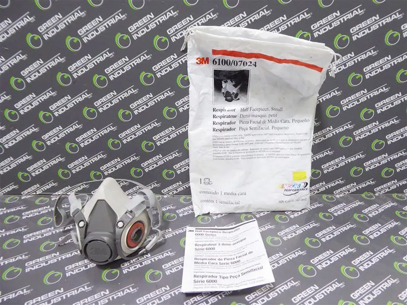 3M 6100/07024 Small Half Facepiece Reusable Respirator New