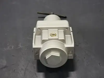 NEW SMC EAR6000-F10