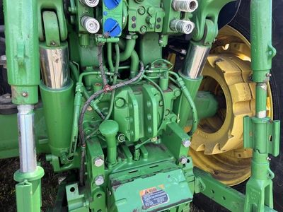 USED 2014 JOHN DEERE 6150R