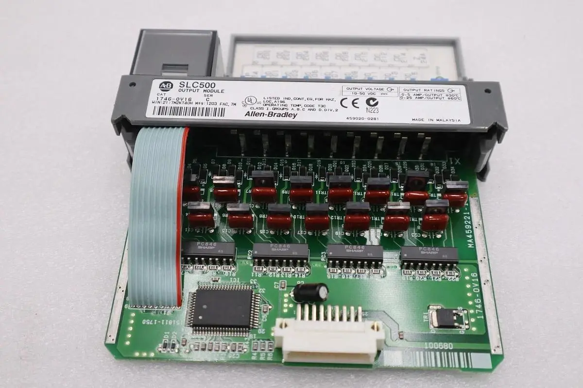 Allen Bradley 1746-OV16 /C SLC 500 16-Point Digital Output Module STOCK K-679-C