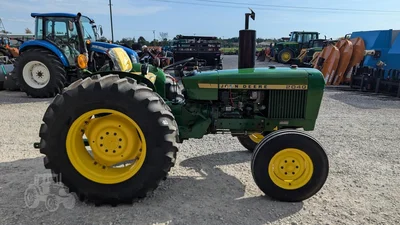 USED 1976 JOHN DEERE 2040