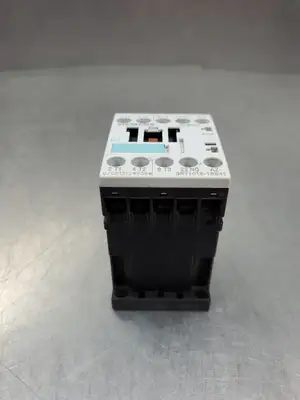 Siemens Sirius 3RT1015-1BB42 24VDC Auxiliary Contactor. 4D-48