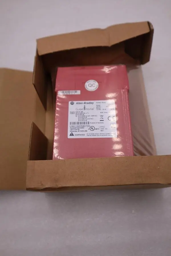 Allen-Bradley 440R-P23071 Safety Relay MSR22LM 24VDC NEW IN BOX STOCK H526A