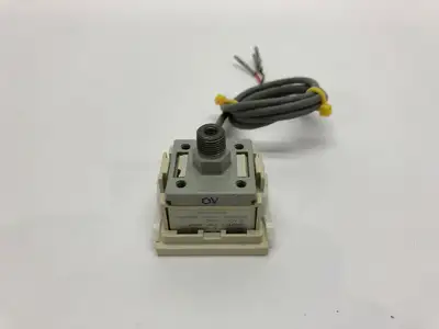 Used SMC ZSE4-01-65 Pressure Switches Michigan US | Maverick Industrial Sales #1394971