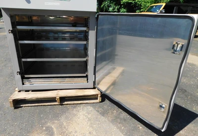 USED VWR SCIENTIFIC OVEN 1380 FM