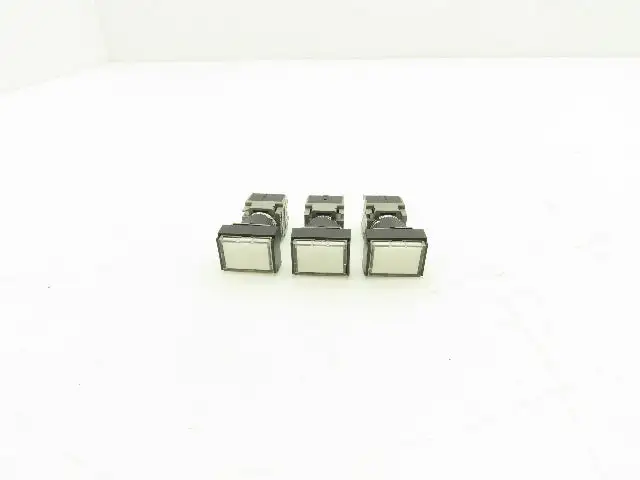 Fuji Electric Illuminated Pushbutton Switch White Momentary 15mm 250V Lot of 3