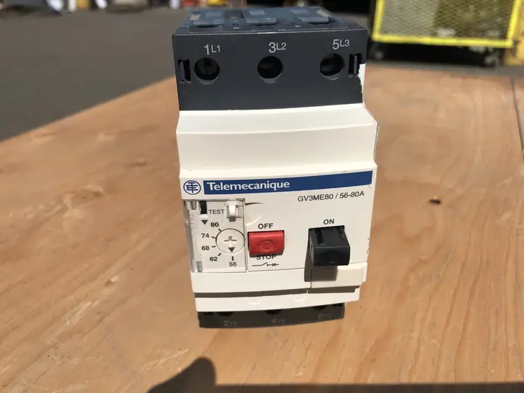 Used SCHNEIDER ELECTRIC GV3ME80 Switchgears British Columbia CA | Lenmark #244344