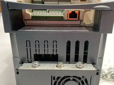 USED TELEMECANIQUE, SCHNEIDER ELECTRIC ALTIVAR 61 VFD 1.5KW 2HP 3-PHASES