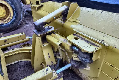 Used 2005 CATERPILLAR D5G XL Bulldozers Pennsylvania US | Proxy Equipment #1378128