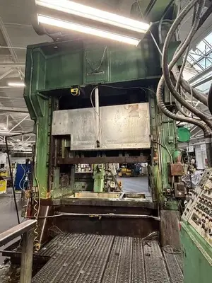 USED 1977 MINSTER 400 TON SSDC PRESS