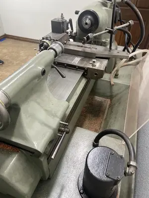 USED 1982 HARDINGE HLV-H
