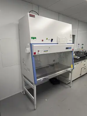 Used _UNKNOWN_ _UNKNOWN_ Biological Safety Cabinets Rhode Island US | Federal Equipment Company #1347630