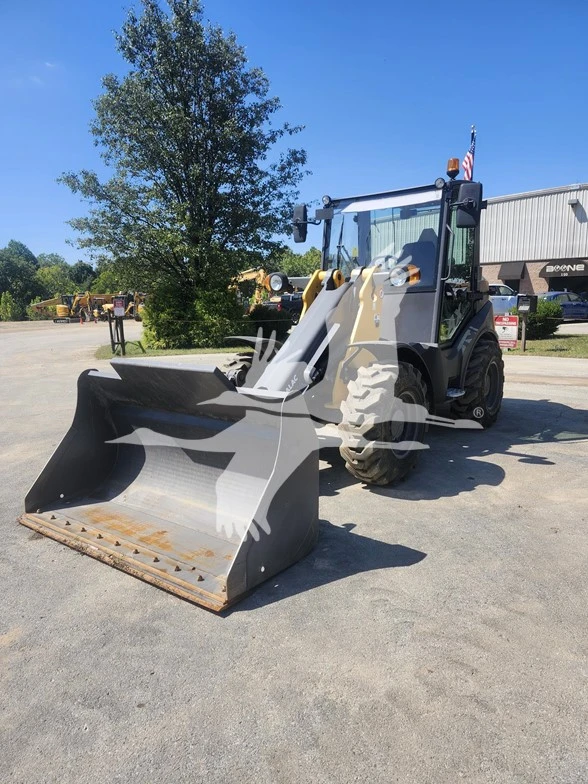 USED 2024 MECALAC AX850