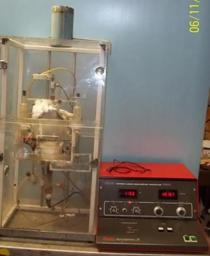 QTY. 1. FISCHER VAPOUR EQUILIBRIUM APPARATUS 0601 ...