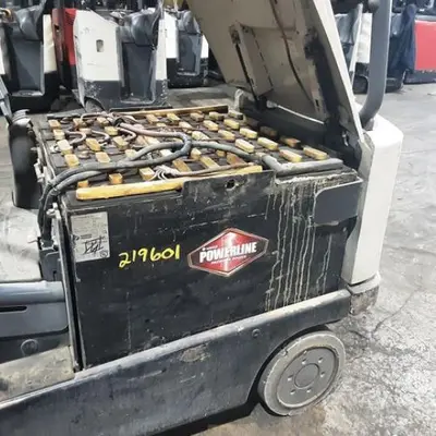 USED 2019 CROWN FC5245-50
