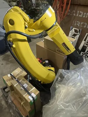 New | in-Stock 2022 FANUC FANUC ARCMATE 120ID Robots Michigan US | Aucto #1306846