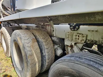 Used 2015 OSHKOSH S-2146 FRONT DISCHARGE Concrete Mixer Trucks Michigan US | Proxy Equipment #1380218