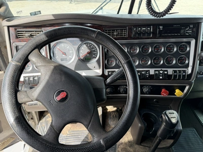 Used 2012 KENWORTH T800 TRUCK TRACTOR Conventional trucks Michigan US | Miedema Asset Management Group #1709417