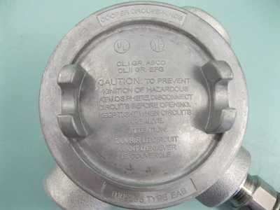 1/2" United Electric Controls 12 Series Explosion Proof Pressure Switch NEW G17