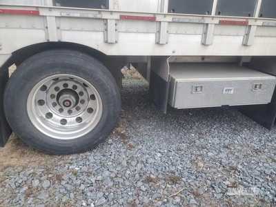 Used 2018 EBY BULL RIDE Livestock Trailers Pennsylvania US | Zimmerman Farm Service #1409825