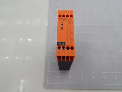 Used SAFEMASTER _UNKNOWN_ Relays & Switches | OCO Industrial #1673654