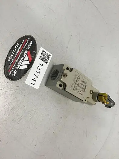 USED YAMATAKE LJA10-11A21N-003