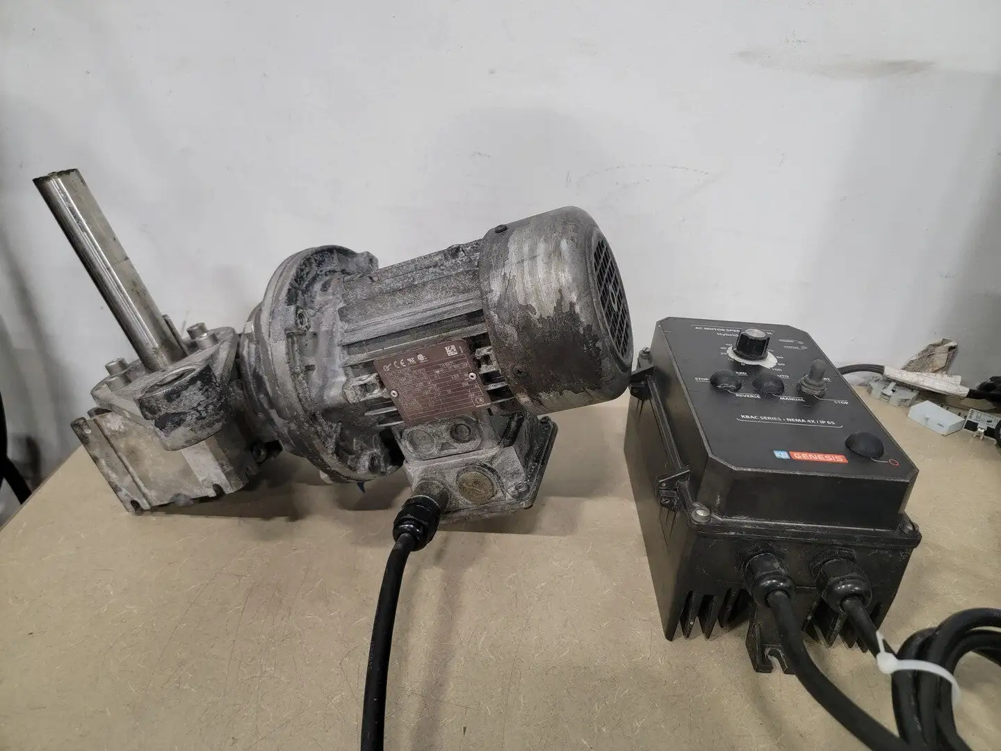 1/4HP 3PH Gearmotor w/ Flexbloc 25:1 Reducer, AS Controller