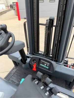Used 2024 CATERPILLAR 2ET4000 3-Wheel Sit down Electric Counterbalance Forklifts Pennsylvania US | National Lift Equipment #1382345