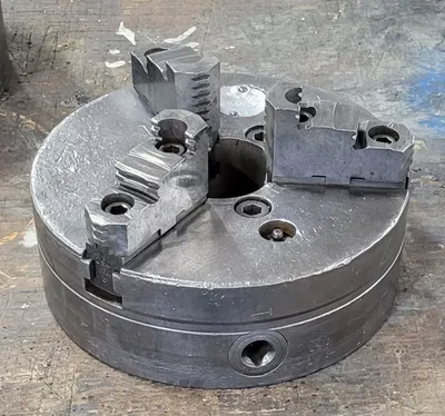 CUSHMAN 8in - 3 Jaw Chuck Tooling & Accessories, Lathe Chucks | Machinery Central (2)
